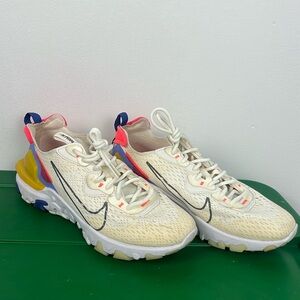 WOMEN’S NIKE REACT VISION SNEAKERS